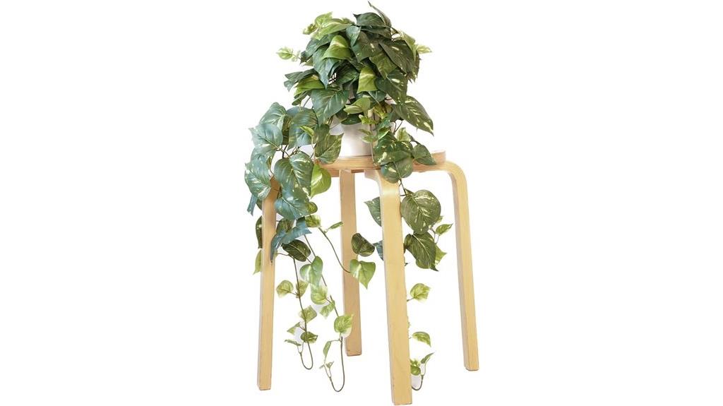 fake pothos ivy plant