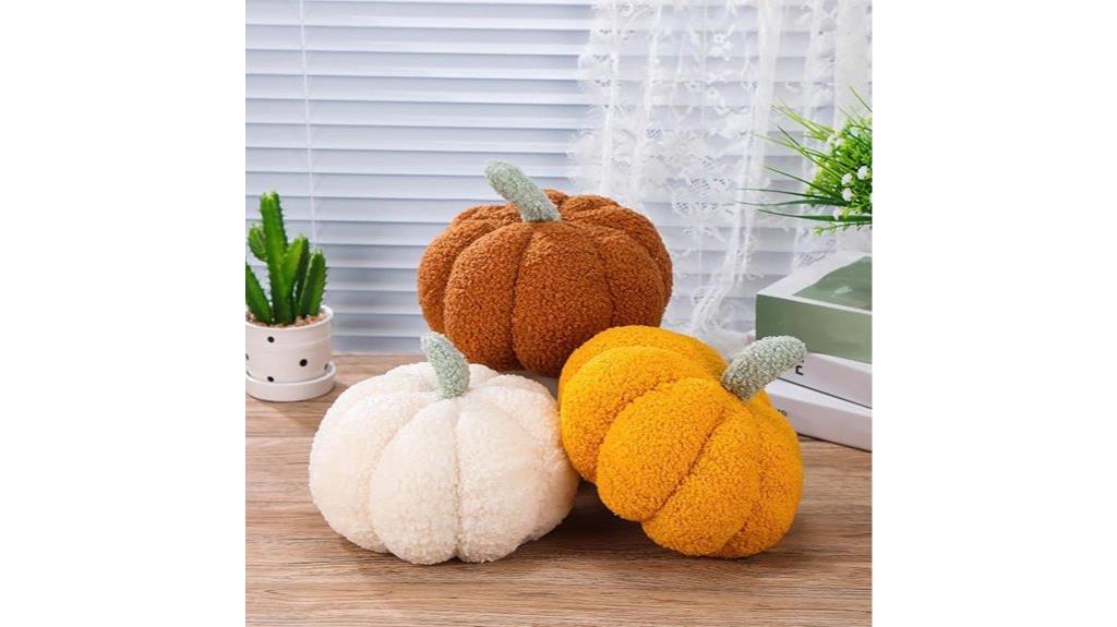 pumpkin pillows for fall