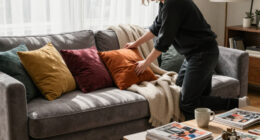 Designers Say These 11 Living Room Mistakes Give Guests The “Ick”
